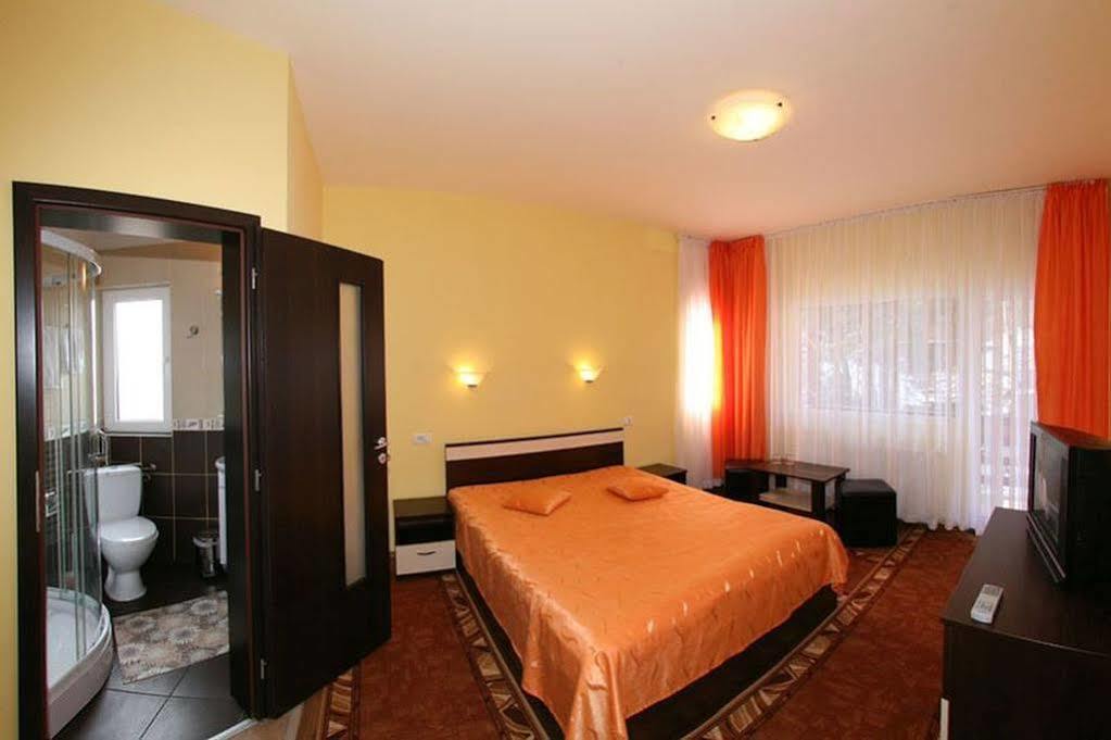 Pension Master Sinaia Exterior foto